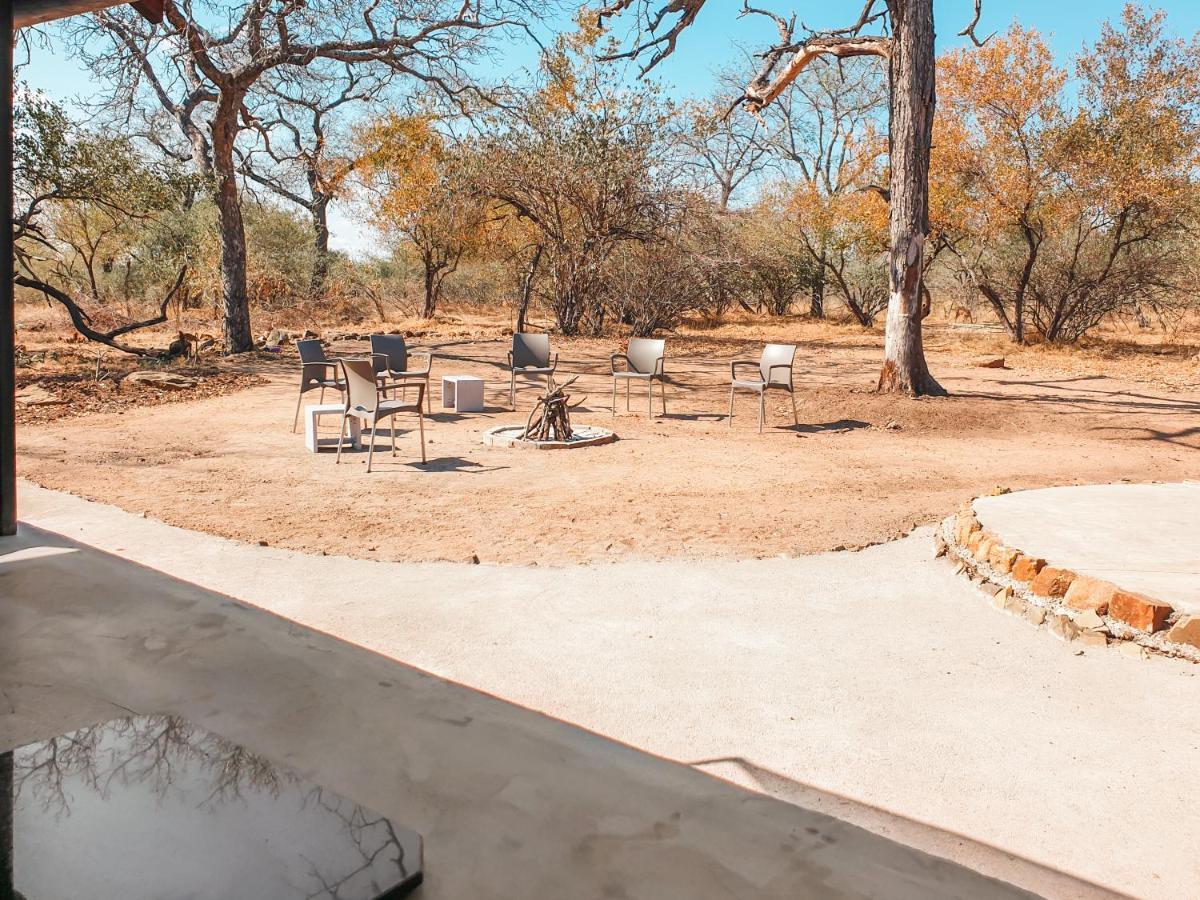 Готель Mananga Bush Camp Скукуза Екстер'єр фото